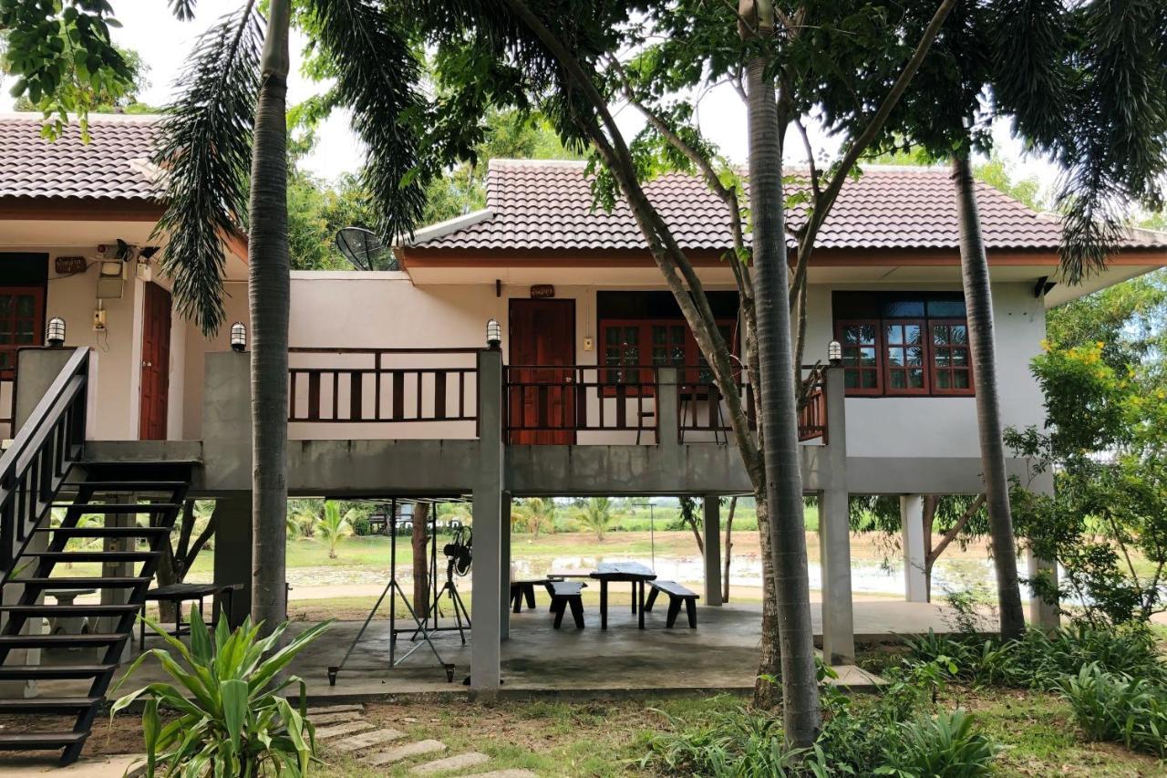 Resort Railumpoo Nakhon Sawan Eksteriør bilde