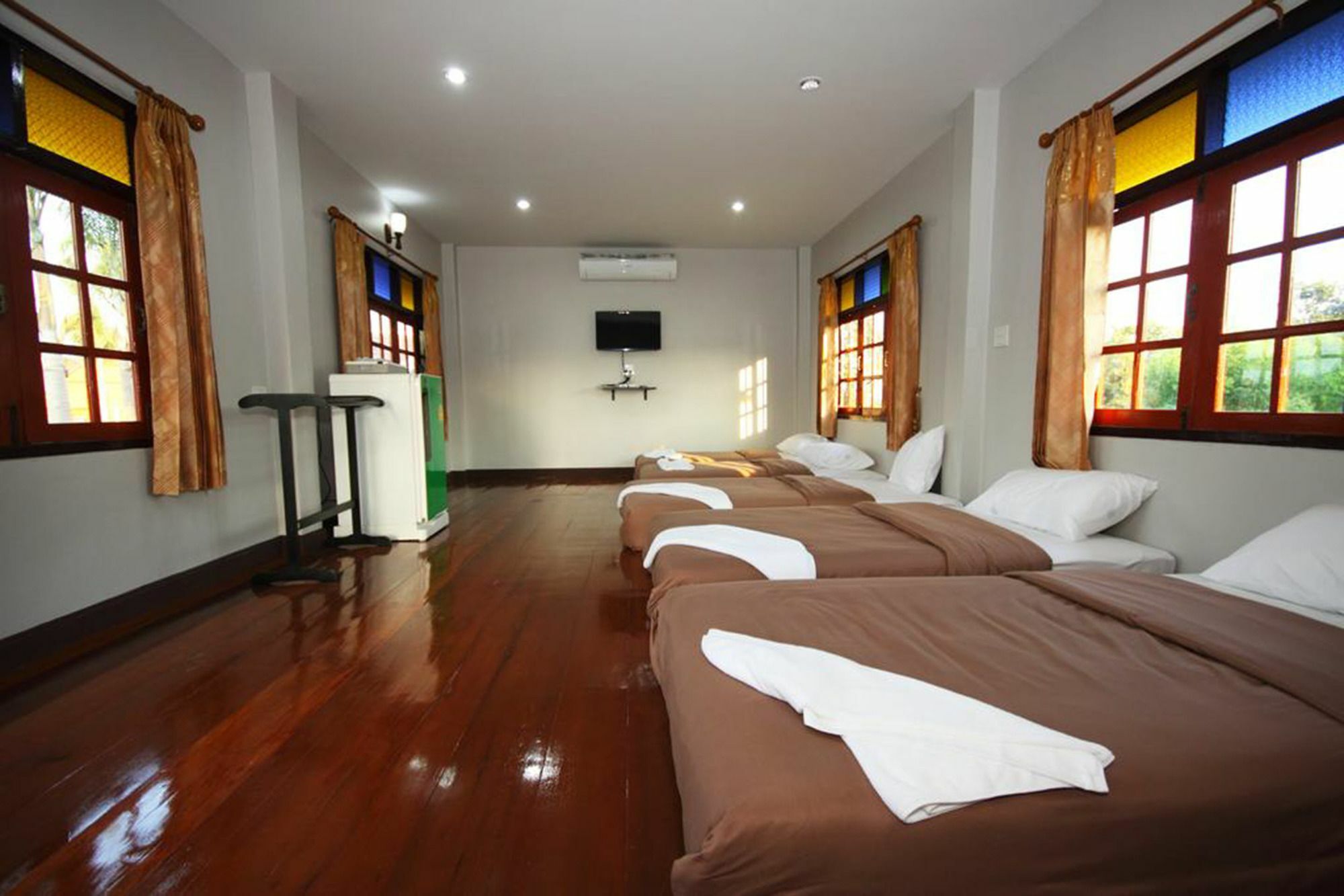 Resort Railumpoo Nakhon Sawan Eksteriør bilde